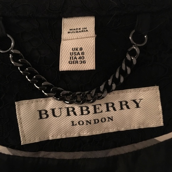 Burberry London lace jacket 💯authentic fits a 4 - Picture 6 of 8